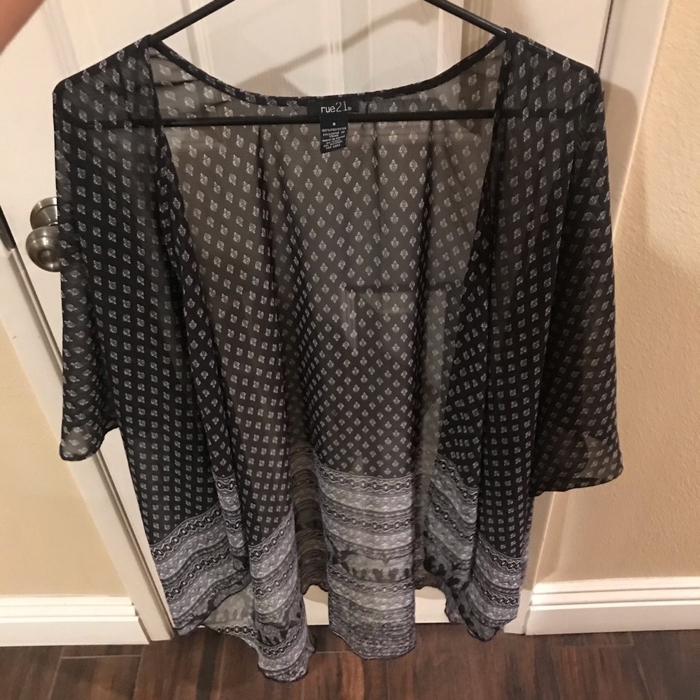Flowy wrap